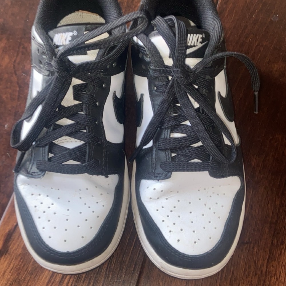 Nike panda dunks